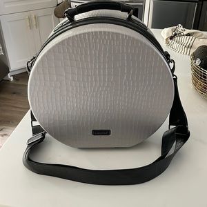 CALPAK Hat Box - Silver